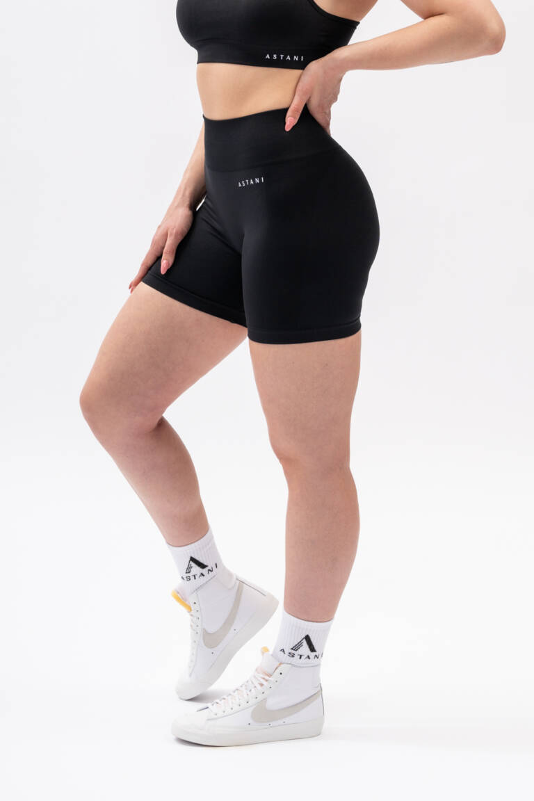 Women's BLISS Scrunch Shorts black — front view, no front seam