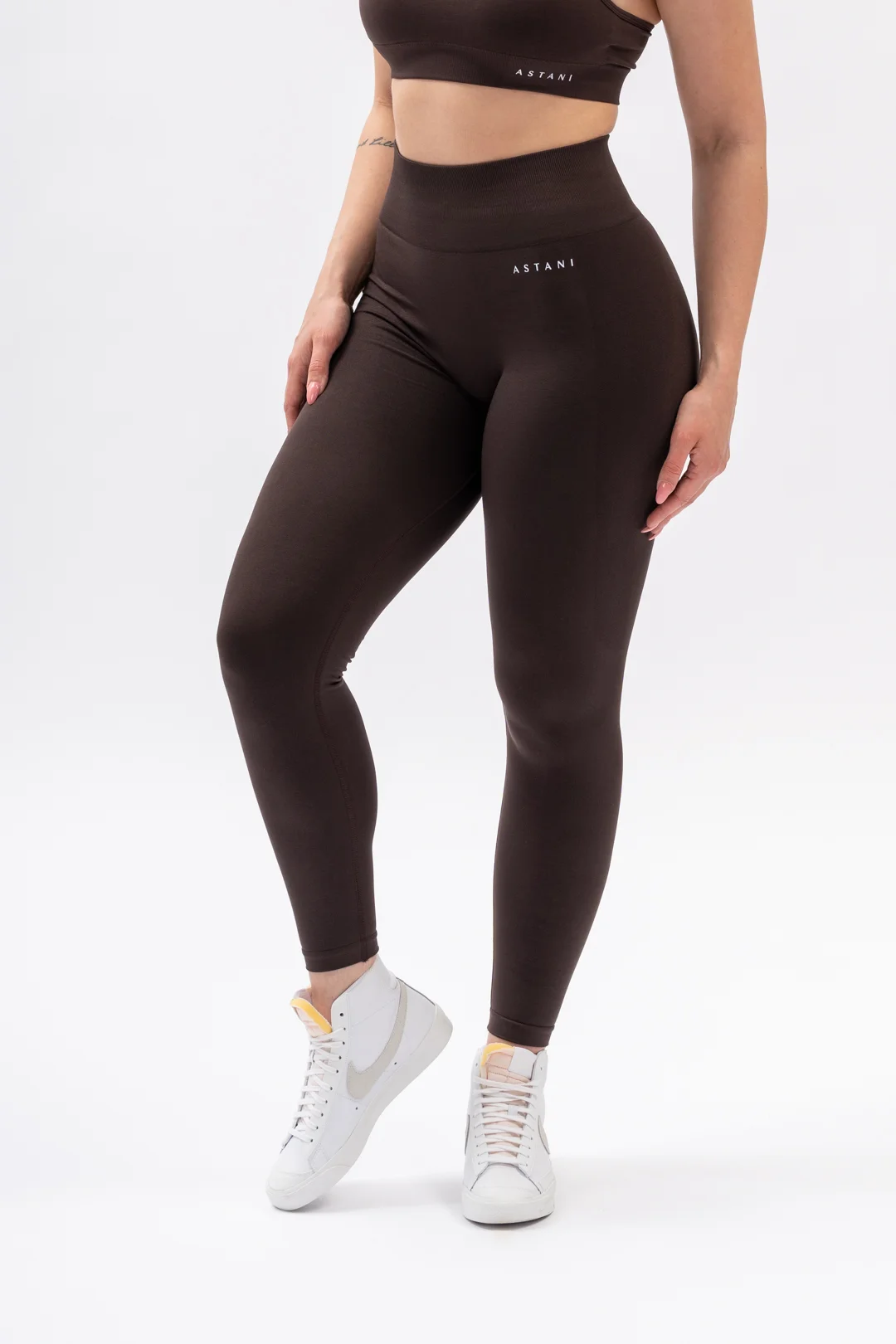 Tights with deals scrunch