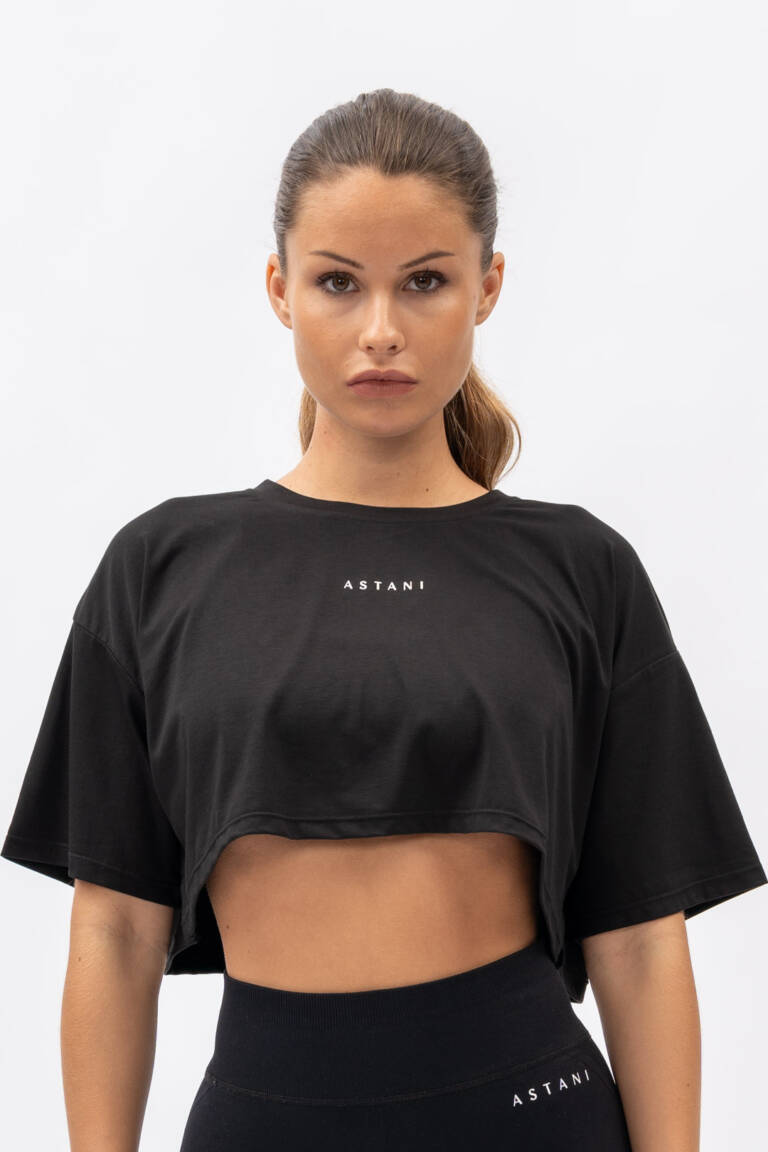 Women's TRIUMPH Crop T-Shirt black — front view, cropped athletic fit